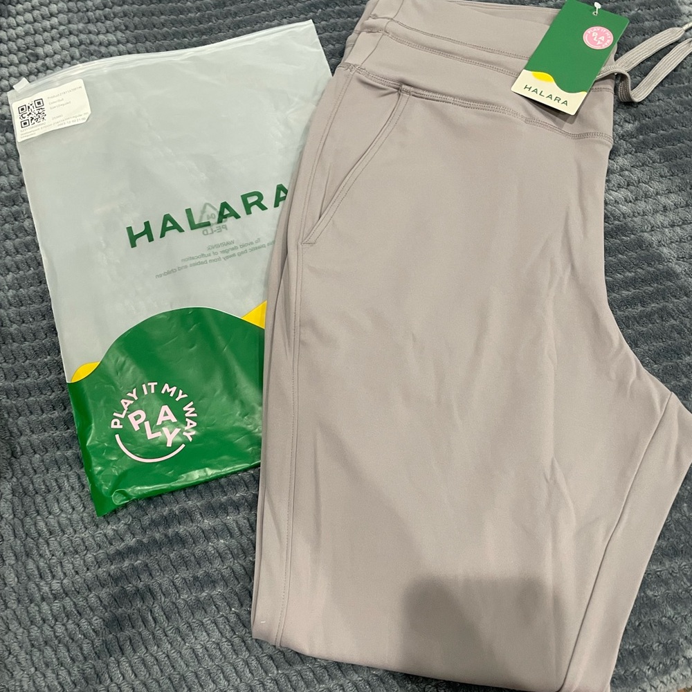 HALARA Gray Leggings Smooth Solid Bottoms